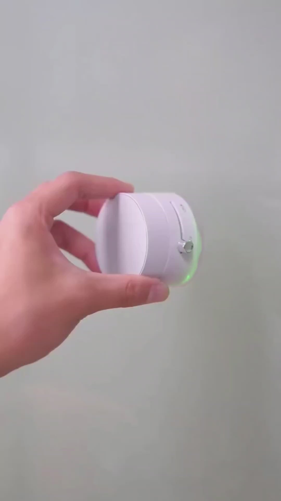 Vacuum Magnetic Suction Phone Holder – Foldable & 360° Rotatable